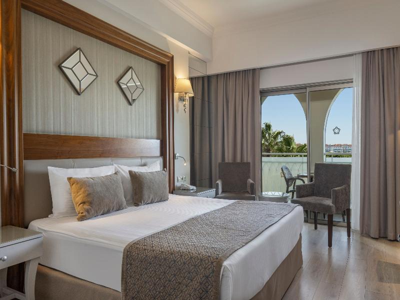 Side Star Resort 4