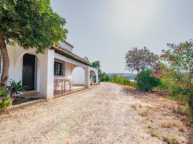 La Molinera Bungalows image