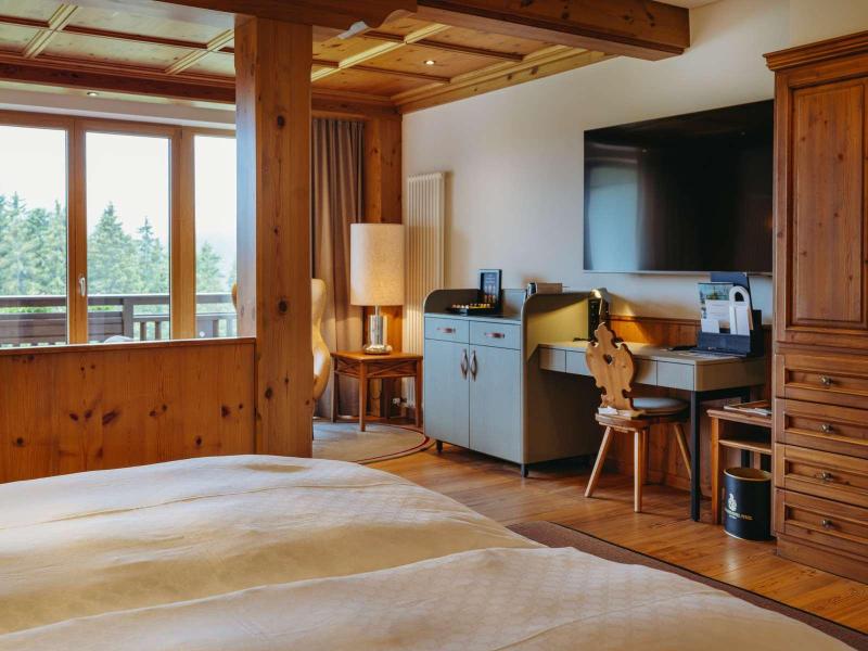 Interalpen-Hotel Tyrol image