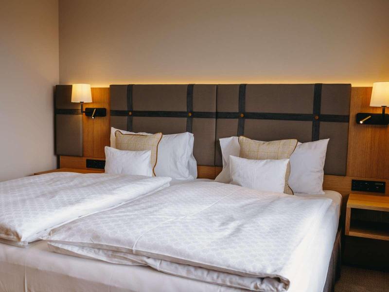 Interalpen-Hotel Tyrol image