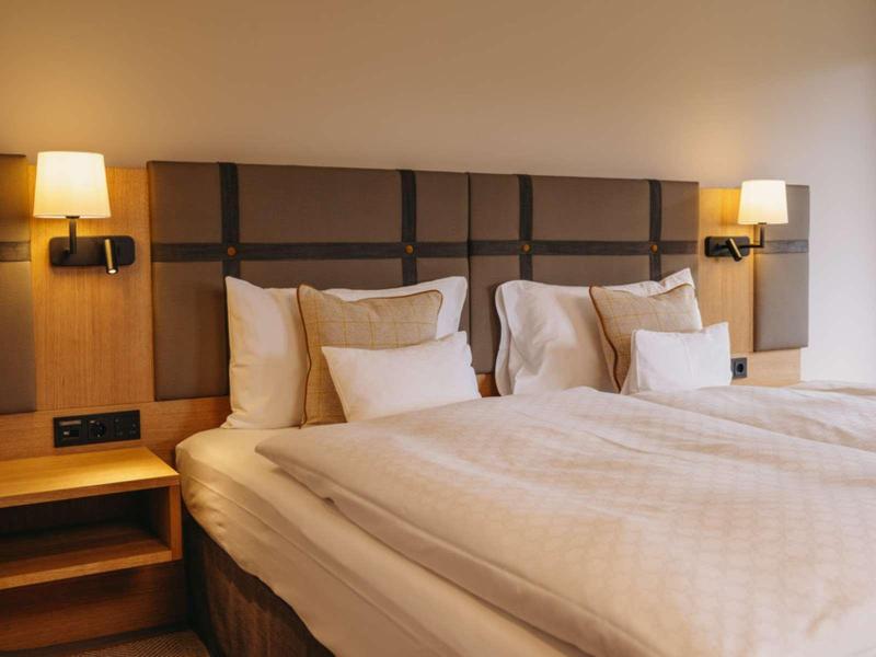 Interalpen-Hotel Tyrol image