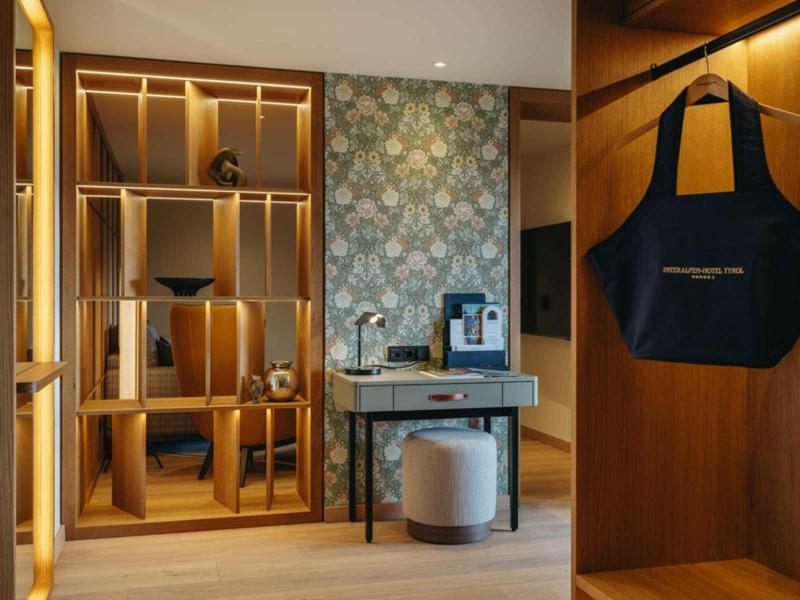 Interalpen-Hotel Tyrol image