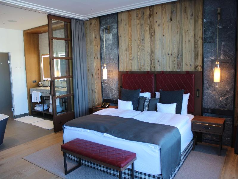 Interalpen-Hotel Tyrol image