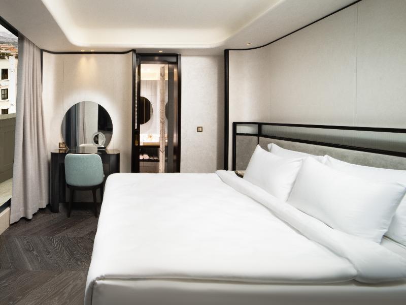 Bentley Hotel Bosphorus image