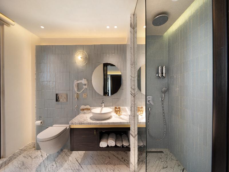 Bentley Hotel Bosphorus image