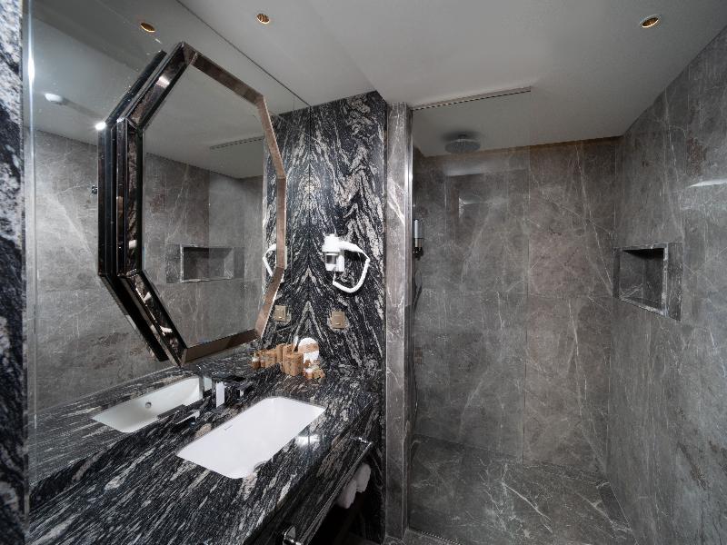 Bentley Hotel Bosphorus image
