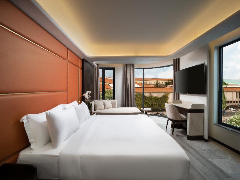 Bentley Hotel Bosphorus image