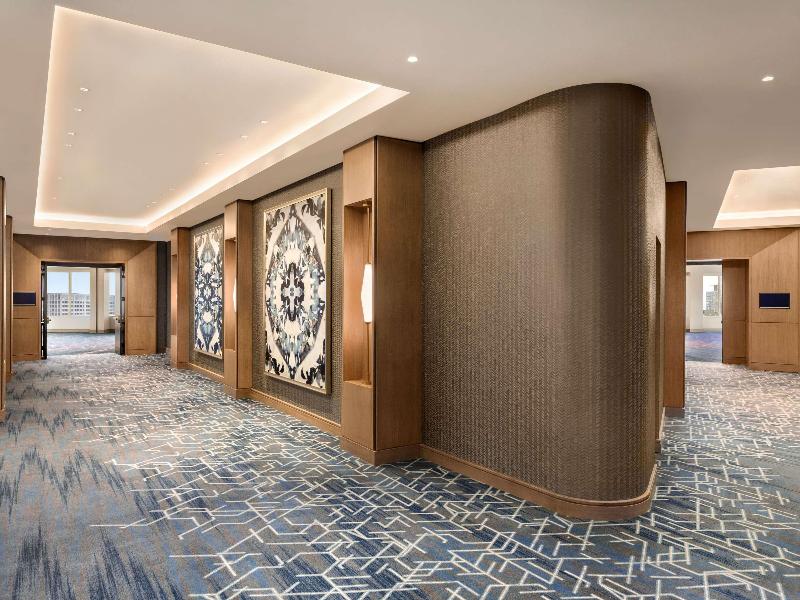 Swissotel Chicago image