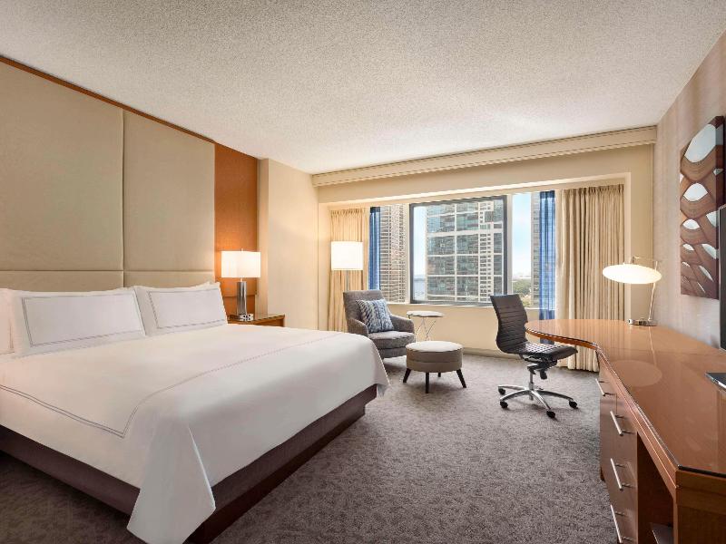 Swissotel Chicago image