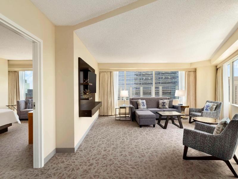 Swissotel Chicago image