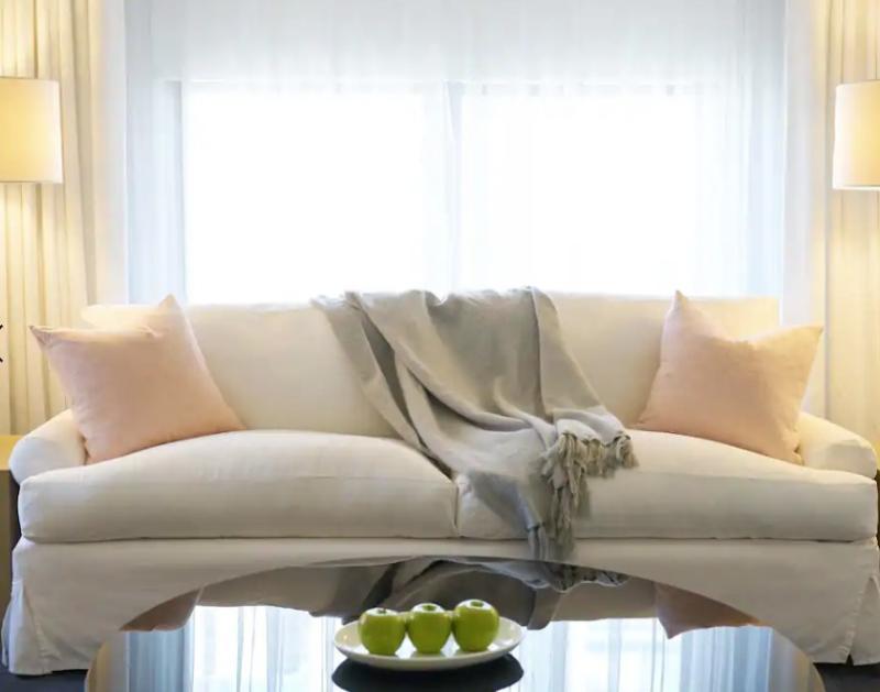 Stay in style at The Chicago Hotel Collection Ambassador Gold Coast