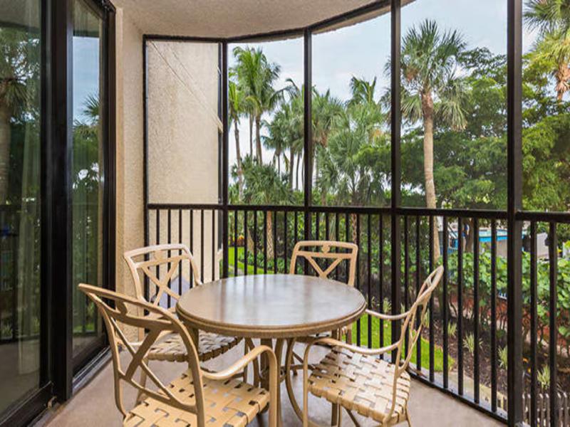 Pointe Estero image