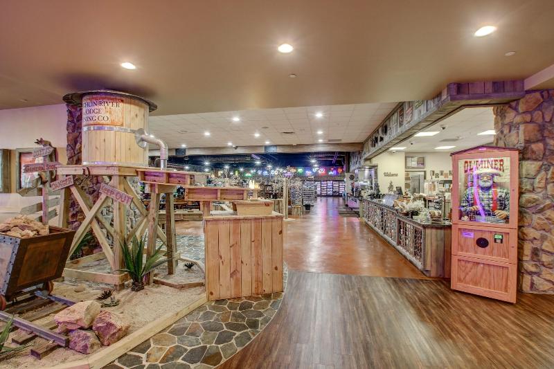 Laughlin River Lodge image