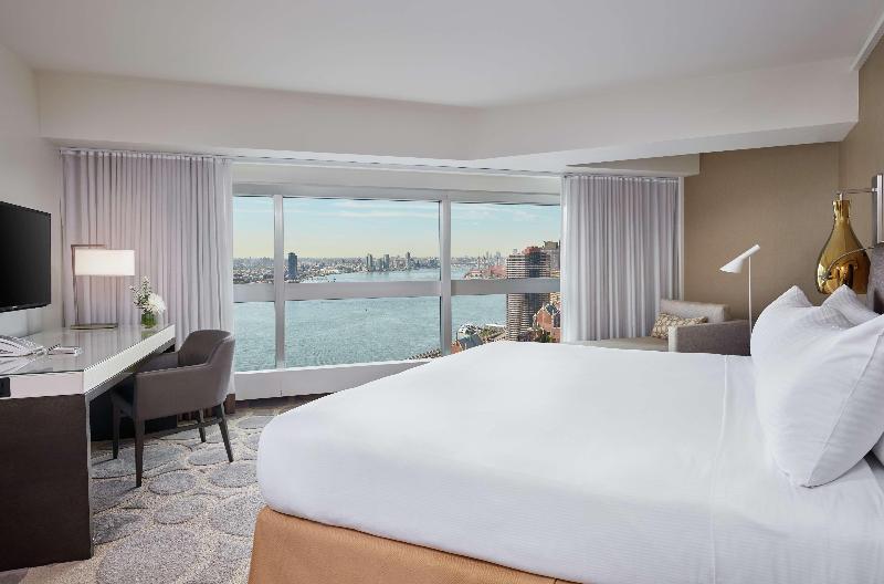 Millennium Hilton New York One UN Plaza image