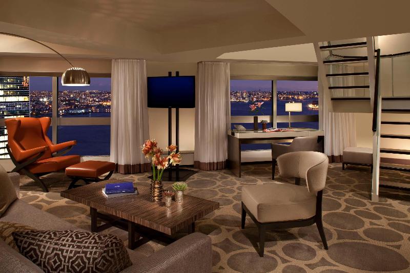 Millennium Hilton New York One UN Plaza image