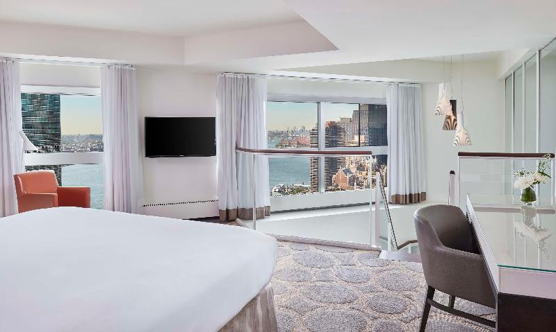 Millennium Hilton New York One UN Plaza image