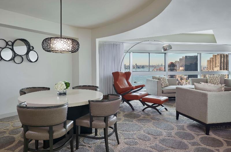Millennium Hilton New York One UN Plaza image