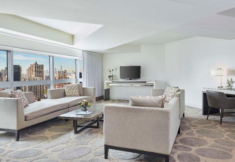 Millennium Hilton New York One UN Plaza image