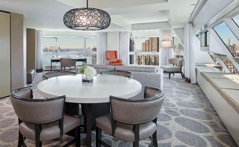 Millennium Hilton New York One UN Plaza image