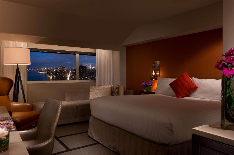 Millennium Hilton New York One UN Plaza image