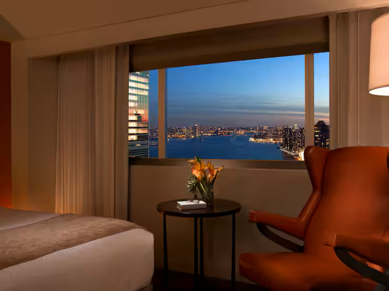 Millennium Hilton New York One UN Plaza image