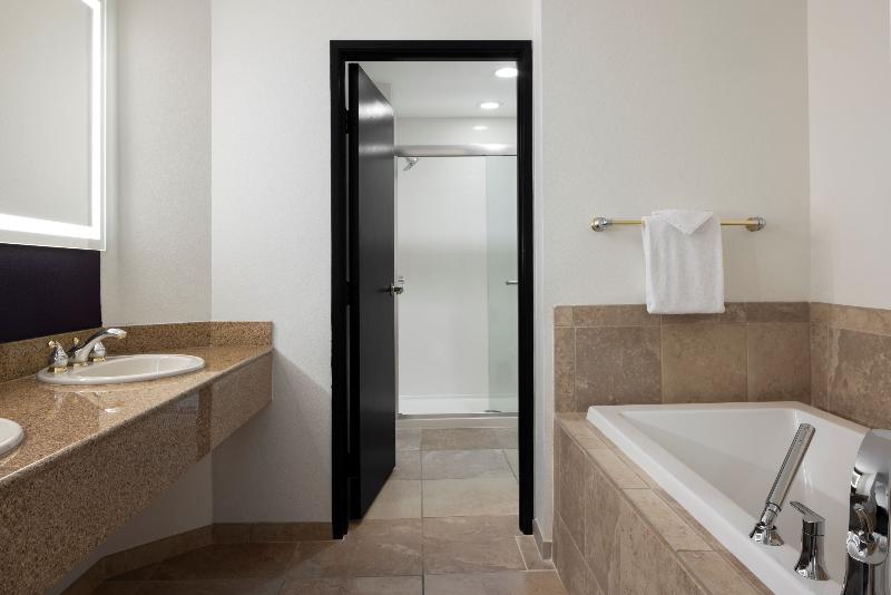 Harrah's Laughlin Beach Resort & Casino image