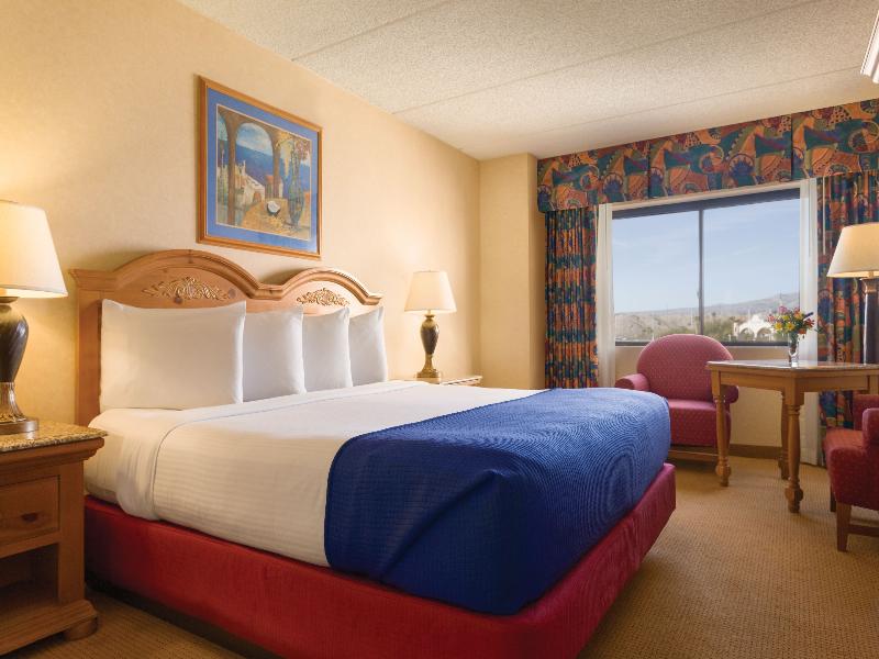 Harrah's Laughlin Beach Resort Casino image