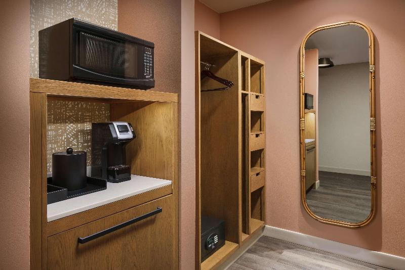 Hilton Garden Inn St Pete Beach image