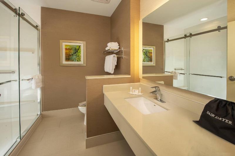 Fairfield Inn & Suites By Marriott At Dulles Airpo - Image 7