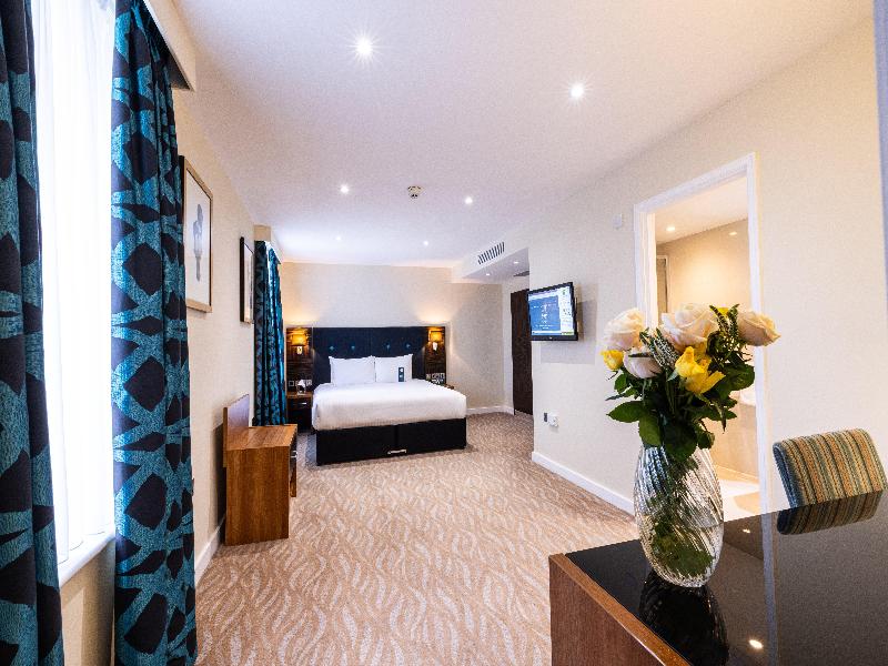 Holiday Inn London - Kensington High St image