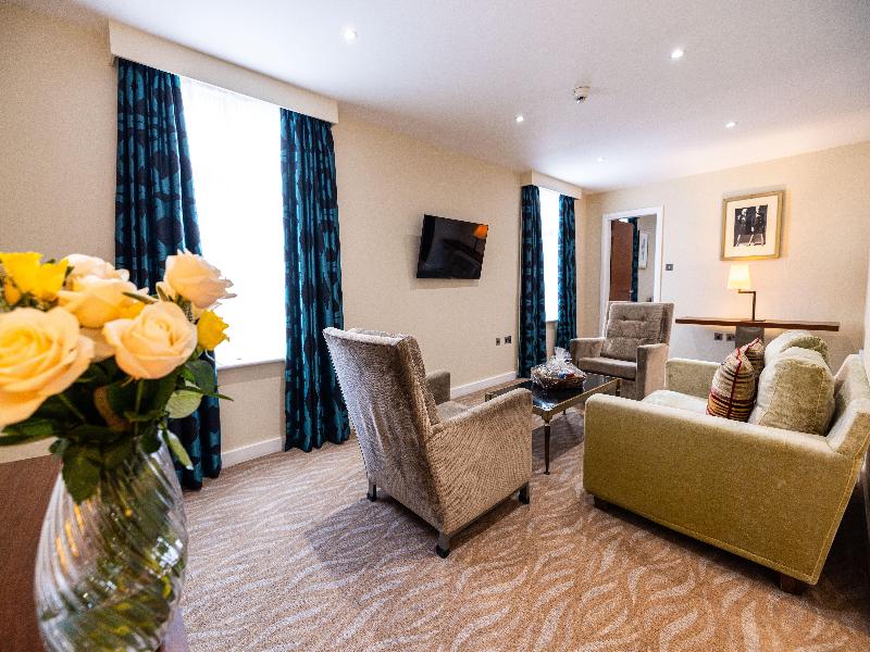 Holiday Inn London - Kensington High St image