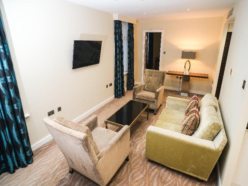 Holiday Inn London - Kensington High St image