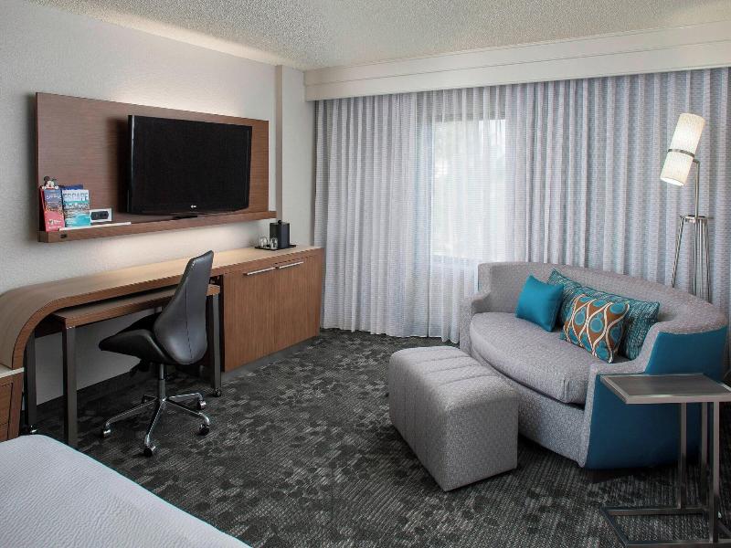 Courtyard Orlando Lake Buenavista Marriott Village image