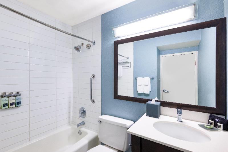 Beach House Resort, Hilton Head Island image