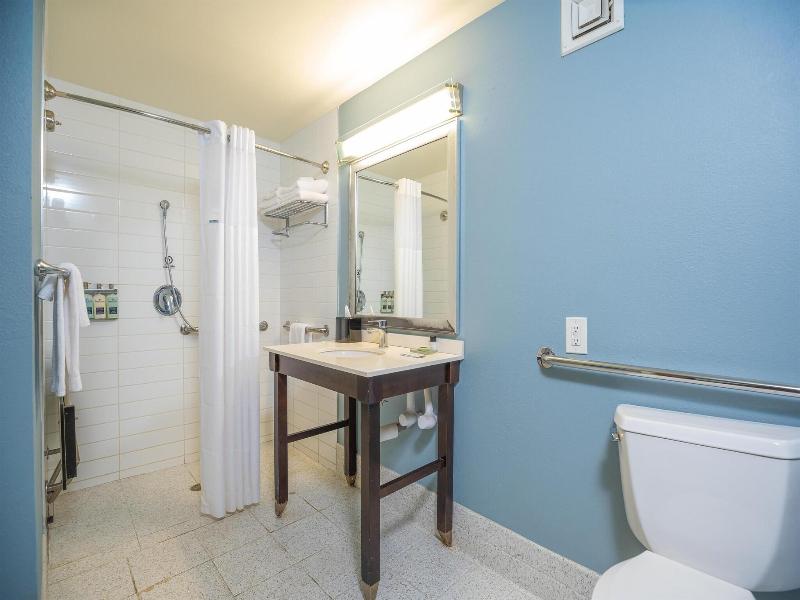 Beach House Resort, Hilton Head Island image