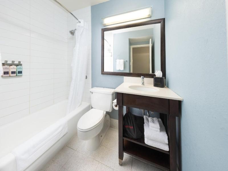 Beach House Resort, Hilton Head Island image
