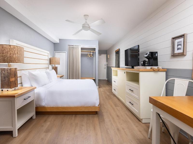 Beach House Resort, Hilton Head Island image