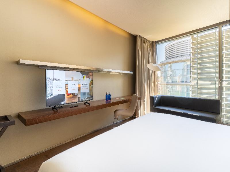 B-Hotel image