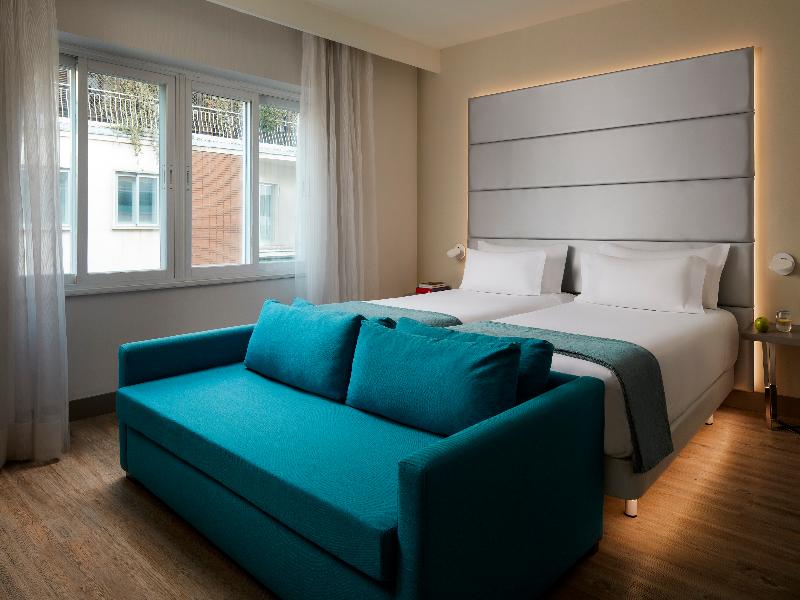NH Madrid Zurbano image