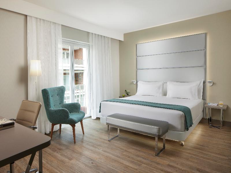 NH Madrid Zurbano image