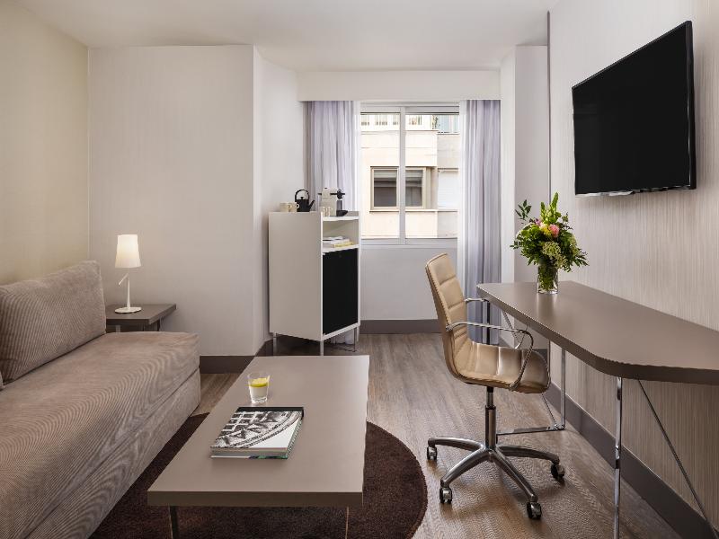 NH Madrid Zurbano image