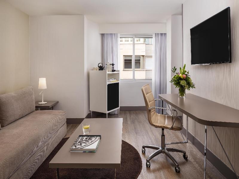 NH Madrid Zurbano image