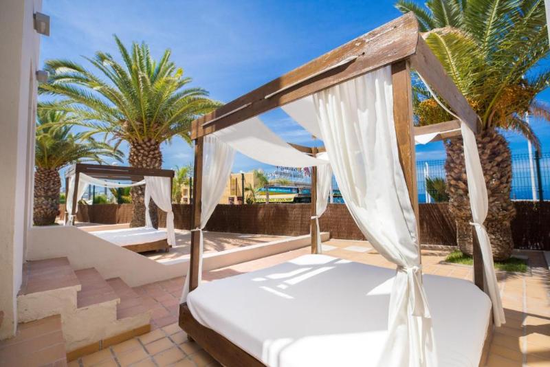 Los Olivos Beach Resort image