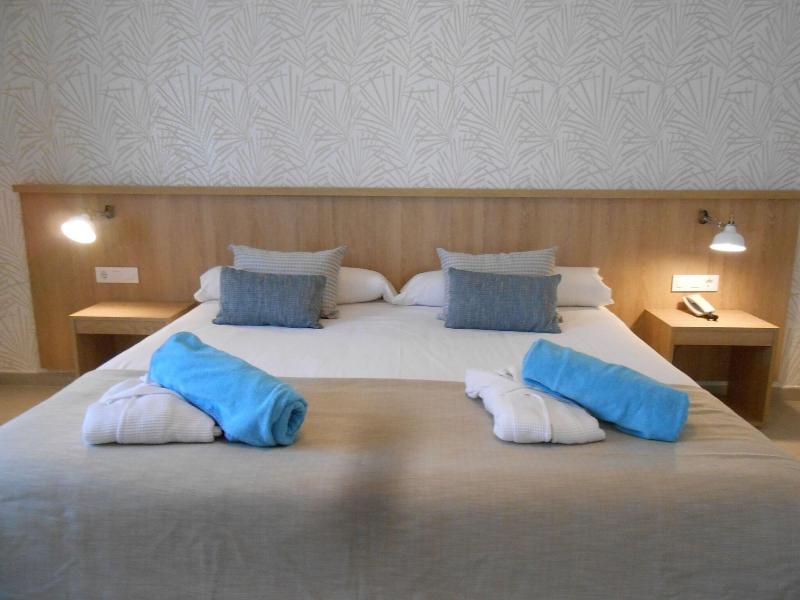 Los Olivos Beach Resort image