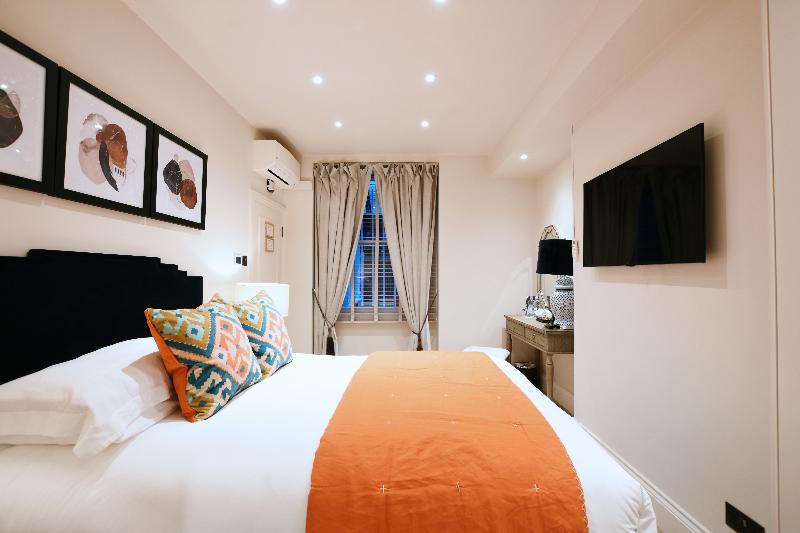Twenty Nevern Square image