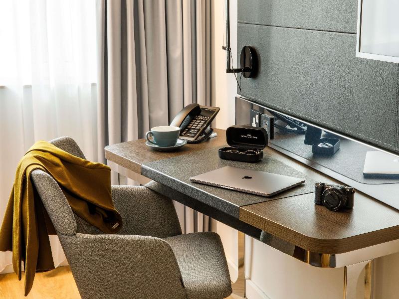 Novotel London Bridge image