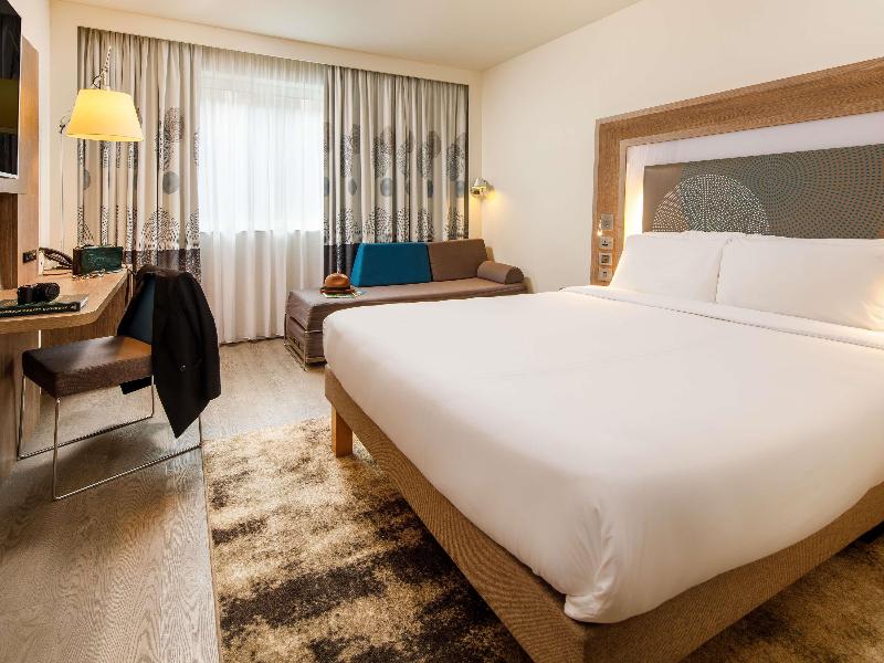 Novotel London Bridge image