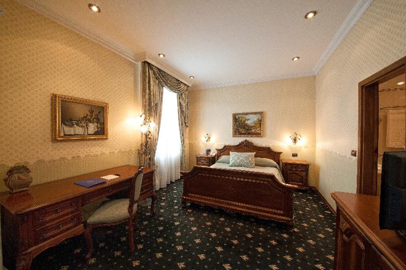 Grand hotel London 4