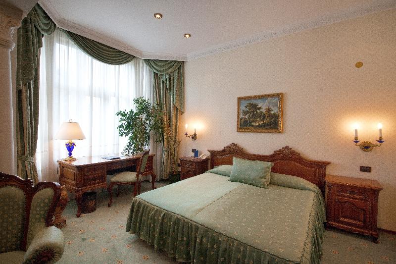 Grand hotel London 5