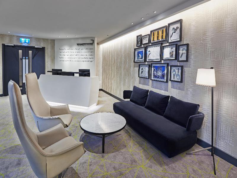 Hilton London Heathrow Airport image